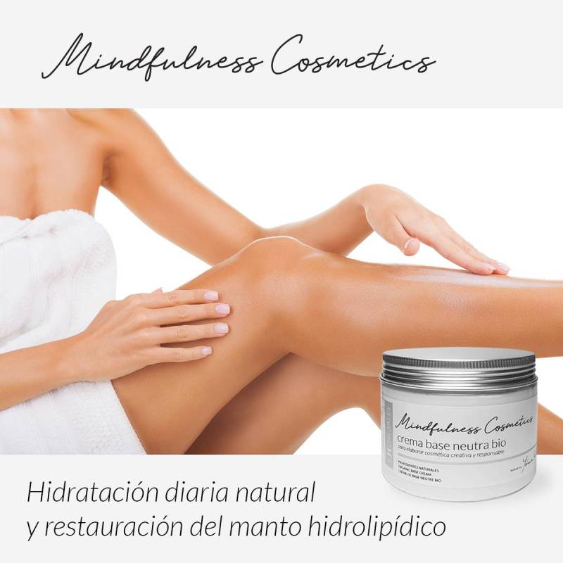 Hypoallergenic organic base cream for moisturising and soothing skin.