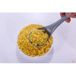 Beeswax pellets, 100% natural.