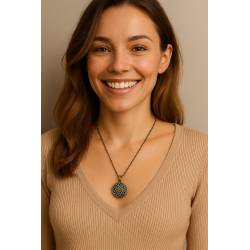 Collier diffuseur pendentif Médaillon Fleur de Lotus aromathérapie| Essenciales.com